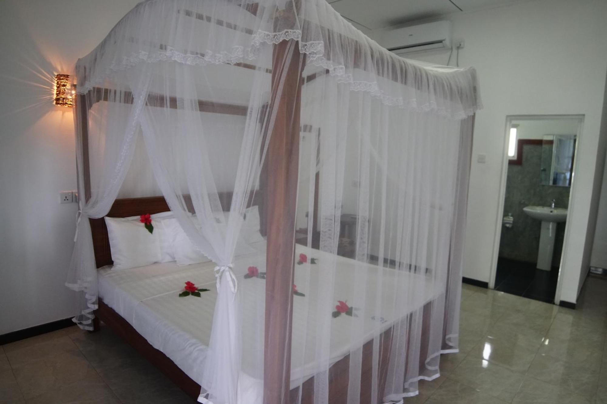 Turtle Bay Beach Resort ميريسا المظهر الخارجي الصورة
